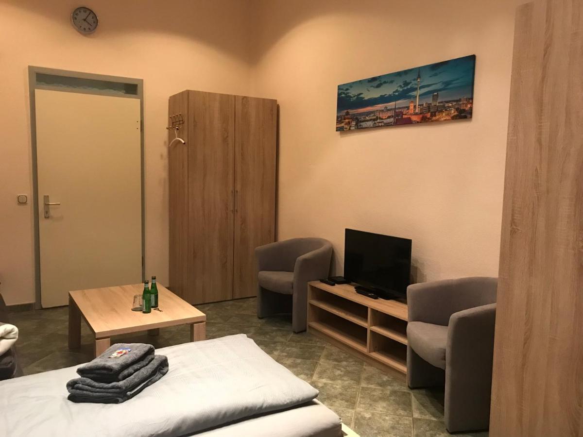Pension Lotti Friedrichshain Berlin Exterior foto